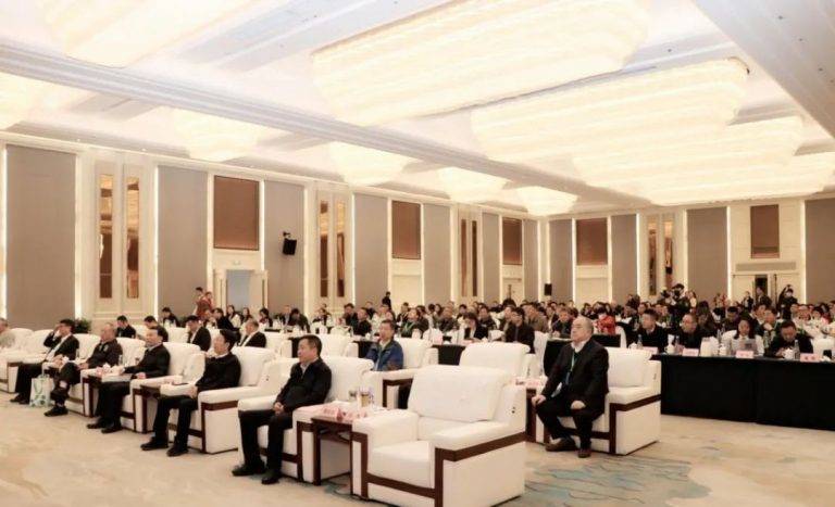 开云官方站登录入口荣获“中国实验室绿色技术贡献奖”|第三届中国实验室绿色技术国际报告会圆满落幕